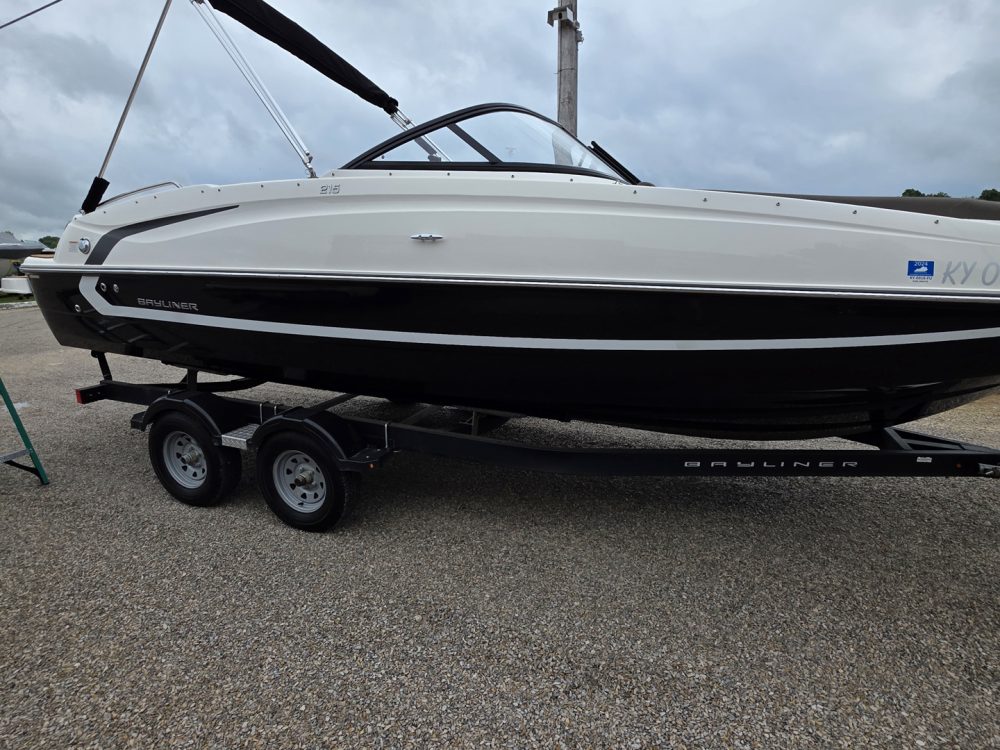 2018 Bayliner 215 DB