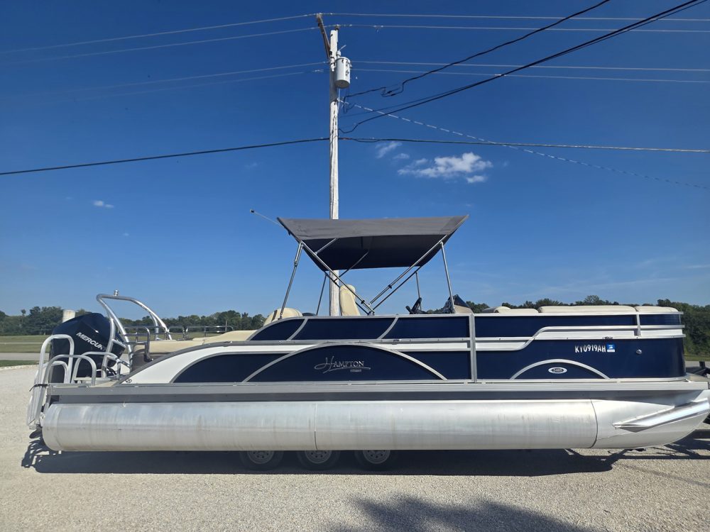 2019 Hampton 2485 Tritoon